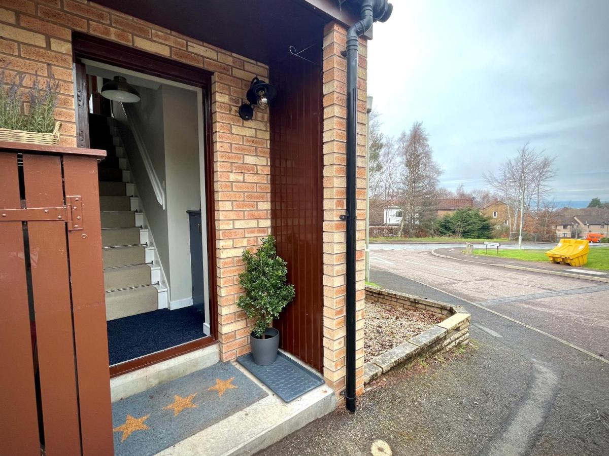 Comfortable, Modern Apartment With Parking. Inverness. Εξωτερικό φωτογραφία